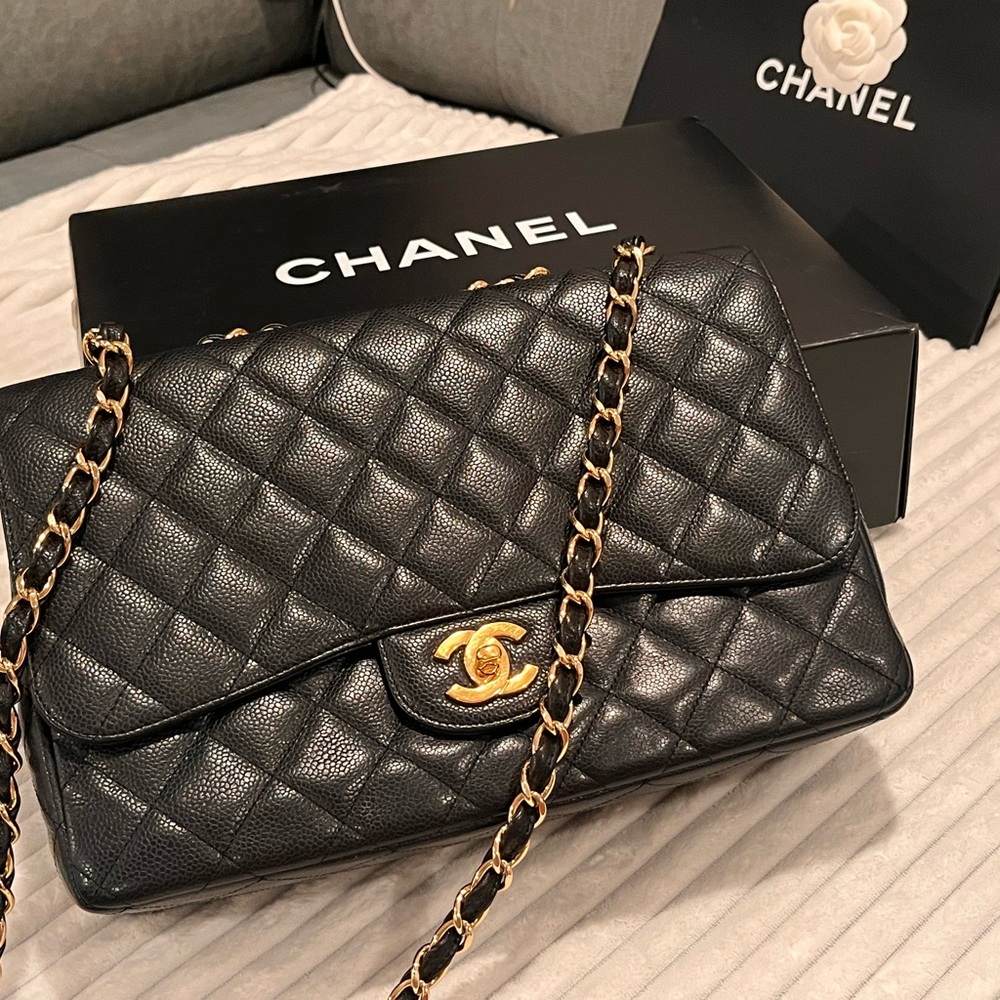 Chanel Jumbo Single Flap - Picture 14 of 16